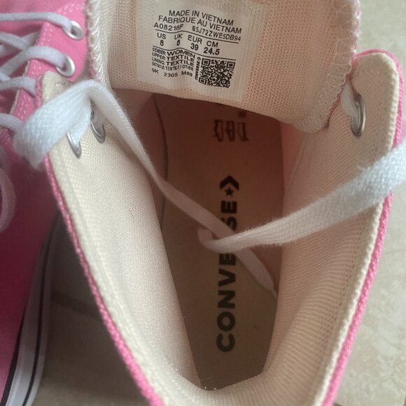 Converse Women's Pink Platform - Picture 5 of 9